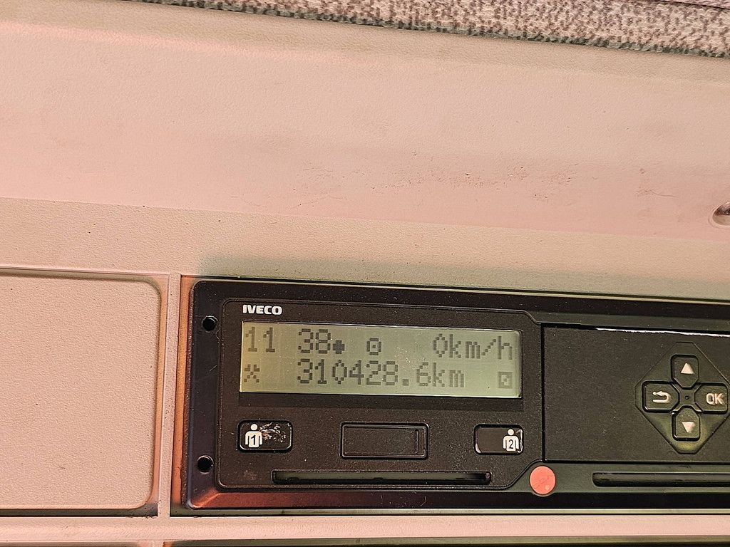 IVECO AD320S42 STRALIS pan coupe