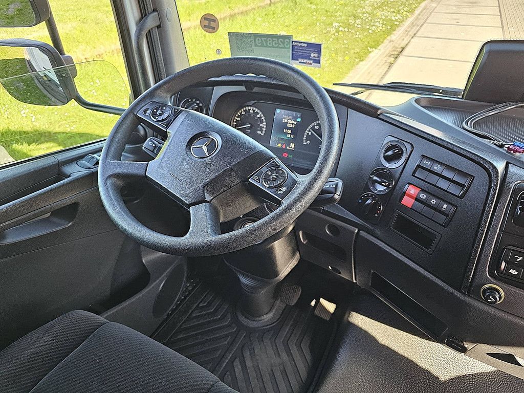 MERCEDES-BENZ ATEGO 818