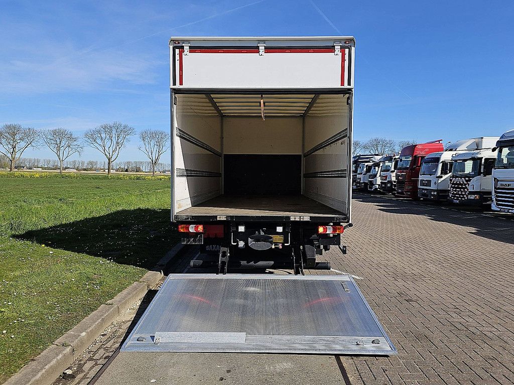 MERCEDES-BENZ ATEGO 818