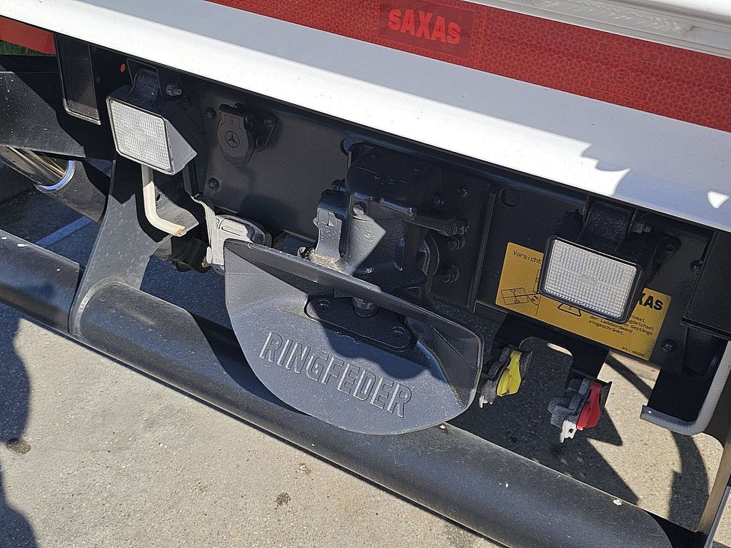 MERCEDES-BENZ ATEGO 818