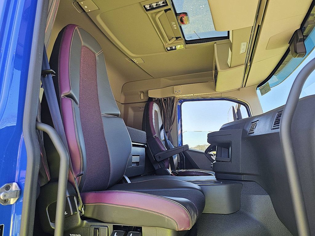 VOLVO FM 380 180dkm skirts