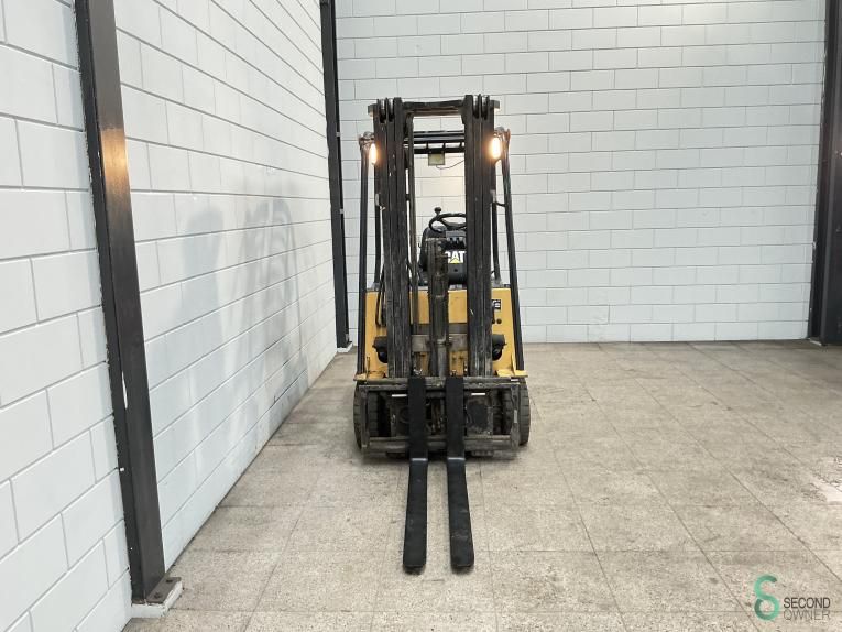 Heftrucks Elektrisch Caterpillar EP18ACNT 2006 Triplex