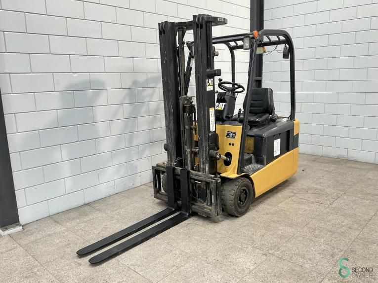 Heftrucks Elektrisch Caterpillar EP18ACNT 2006 Triplex