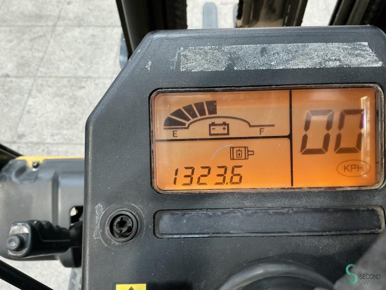 Heftrucks Elektrisch Caterpillar EP18ACNT 2006 Triplex