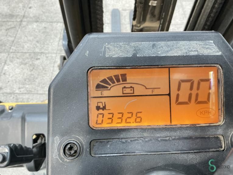 Heftrucks Elektrisch Caterpillar EP18ACNT 2006 Triplex