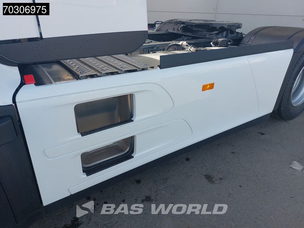 Mercedes Actros L 1853 4X2 NEW! ProCabin-Big 2x tanks Retarder Standclima Navi ACC