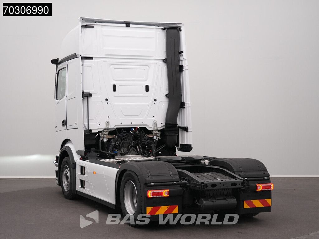 Mercedes Actros 1853 4X2 NEW! ProCabin-Giga 2x tanks Retarder Standclima Navi ACC