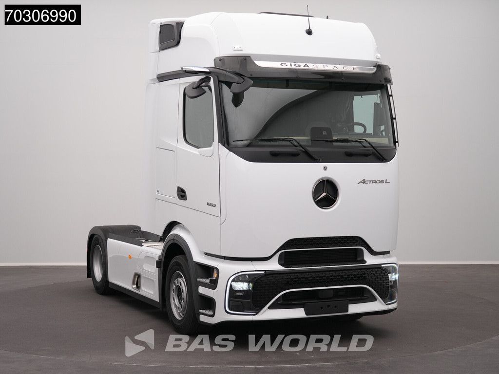 Mercedes Actros 1853 4X2 NEW! ProCabin-Giga 2x tanks Retarder Standclima Navi ACC