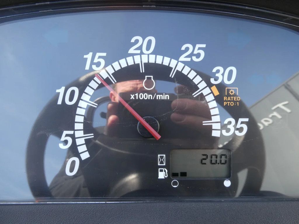 Yanmar SA326 4wd HST / 00020 Draaiuren / Maxiloader