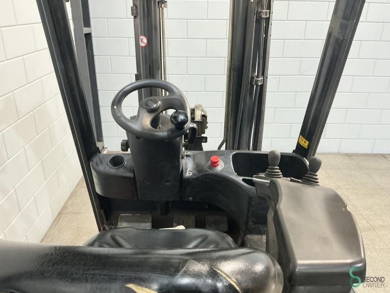 Heftrucks Elektrisch Linde E20PHL EVO 2008