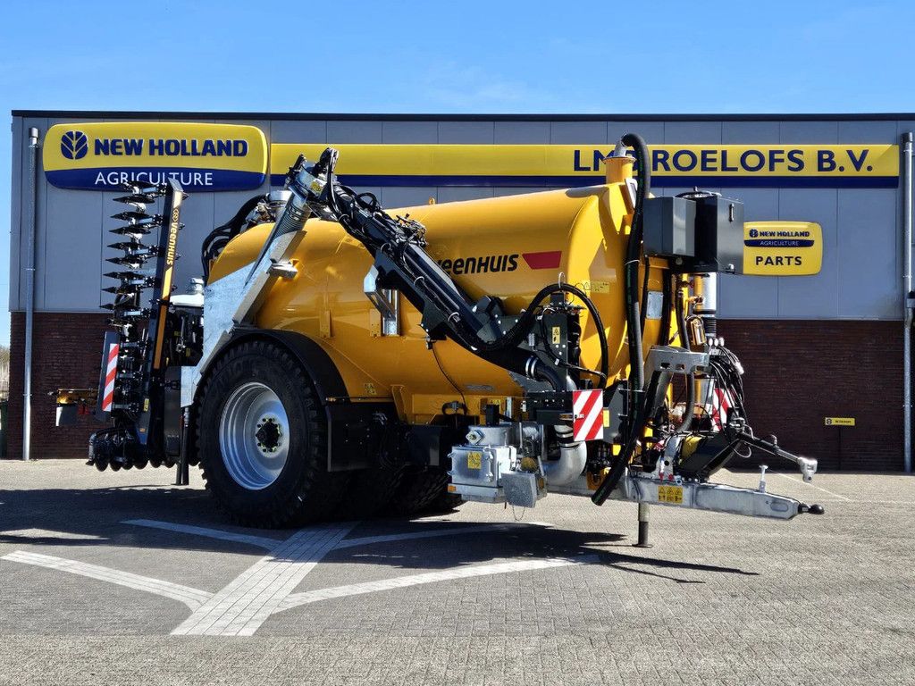 Veenhuis Premium Quad Shift 15.800 met Fullject 9m bemester