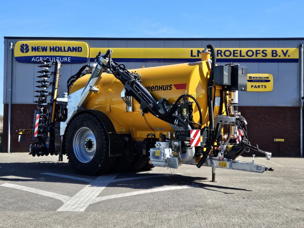 Veenhuis Premium Quad Shift 15.800 met Fullject 9m bemester