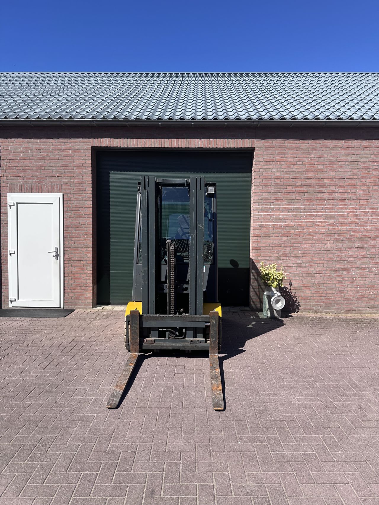 Jungheinrich EFG425 2500kg triplo elektrische heftruck