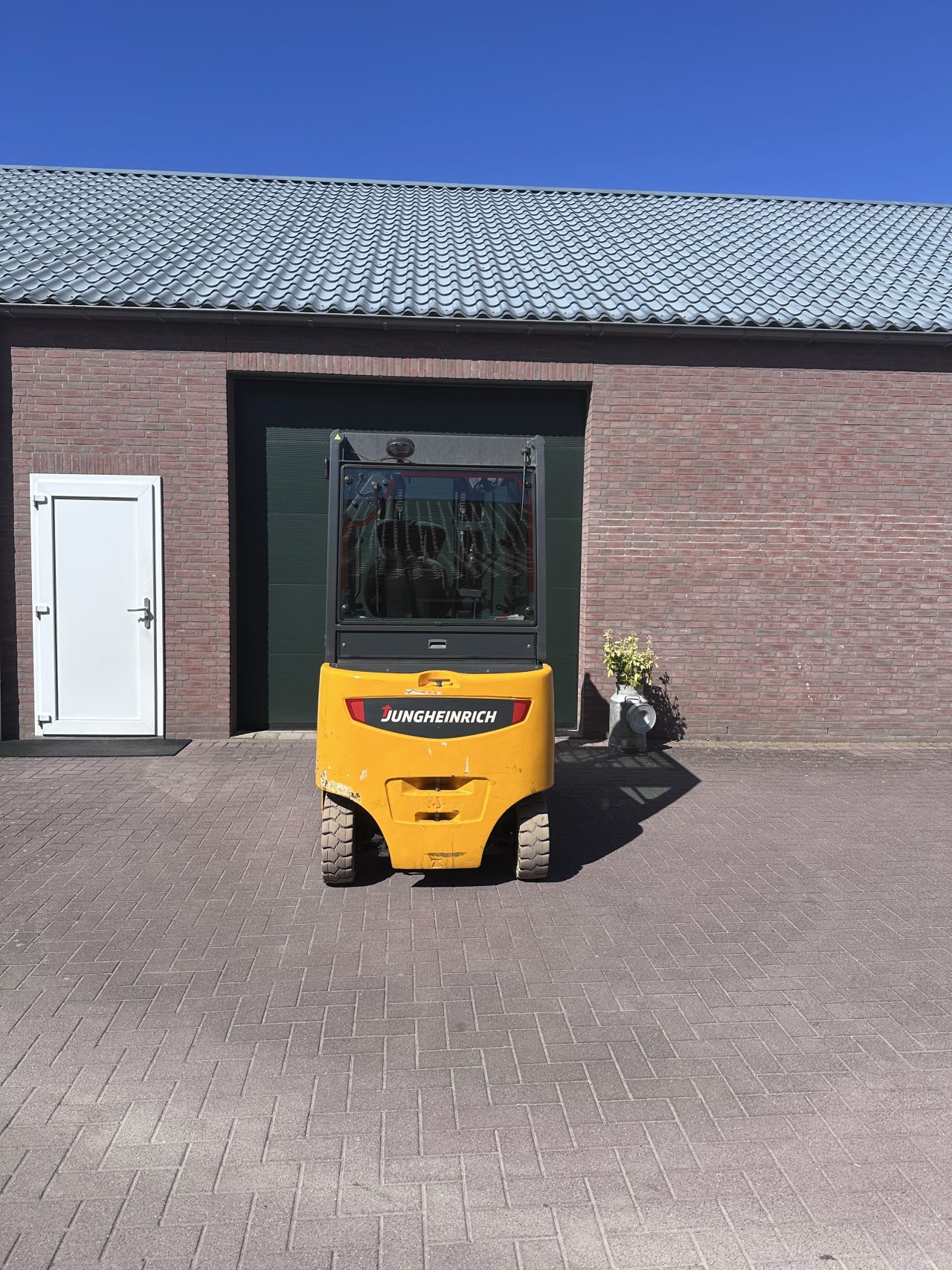 Jungheinrich EFG425 2500kg triplo elektrische heftruck