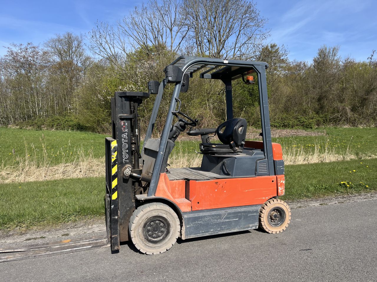Toyota 2500kg elektrische heftruck triplo sideshift