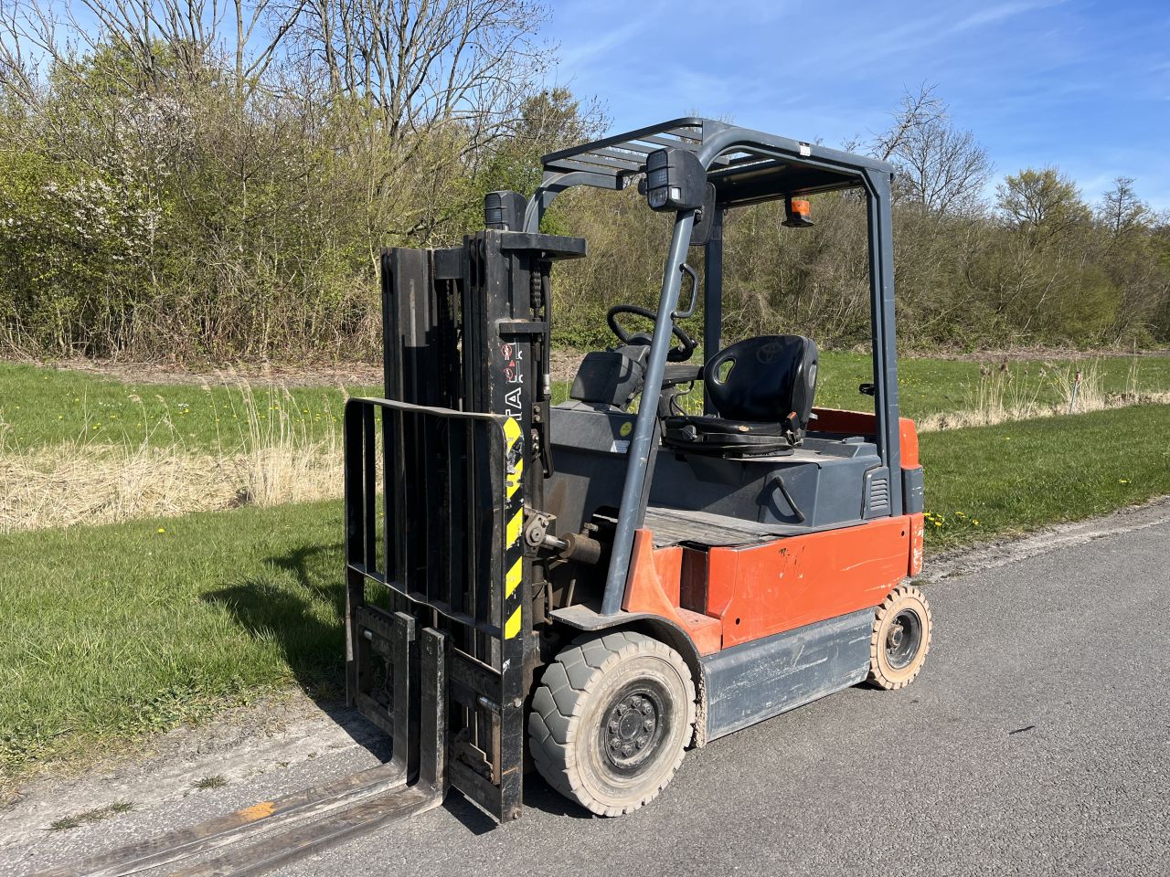 Toyota 2500kg elektrische heftruck triplo sideshift