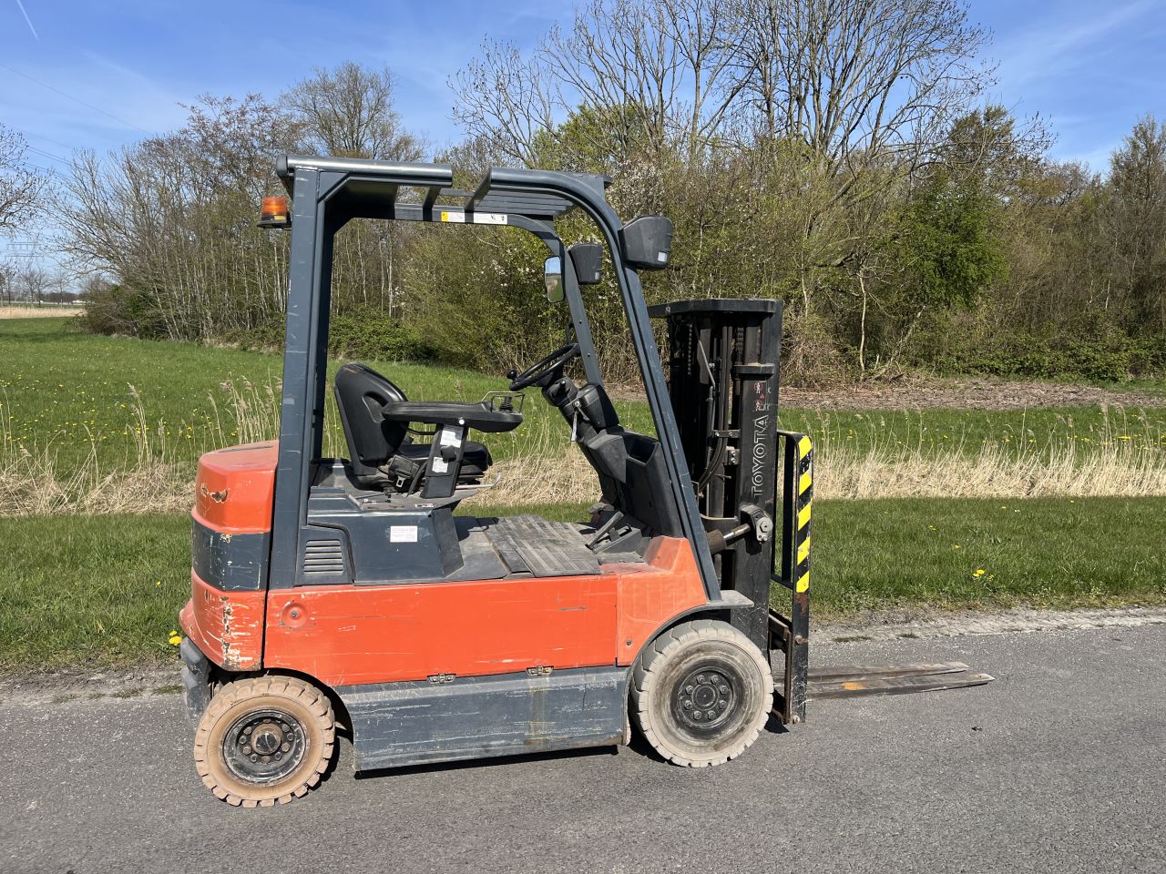 Toyota 2500kg elektrische heftruck triplo sideshift