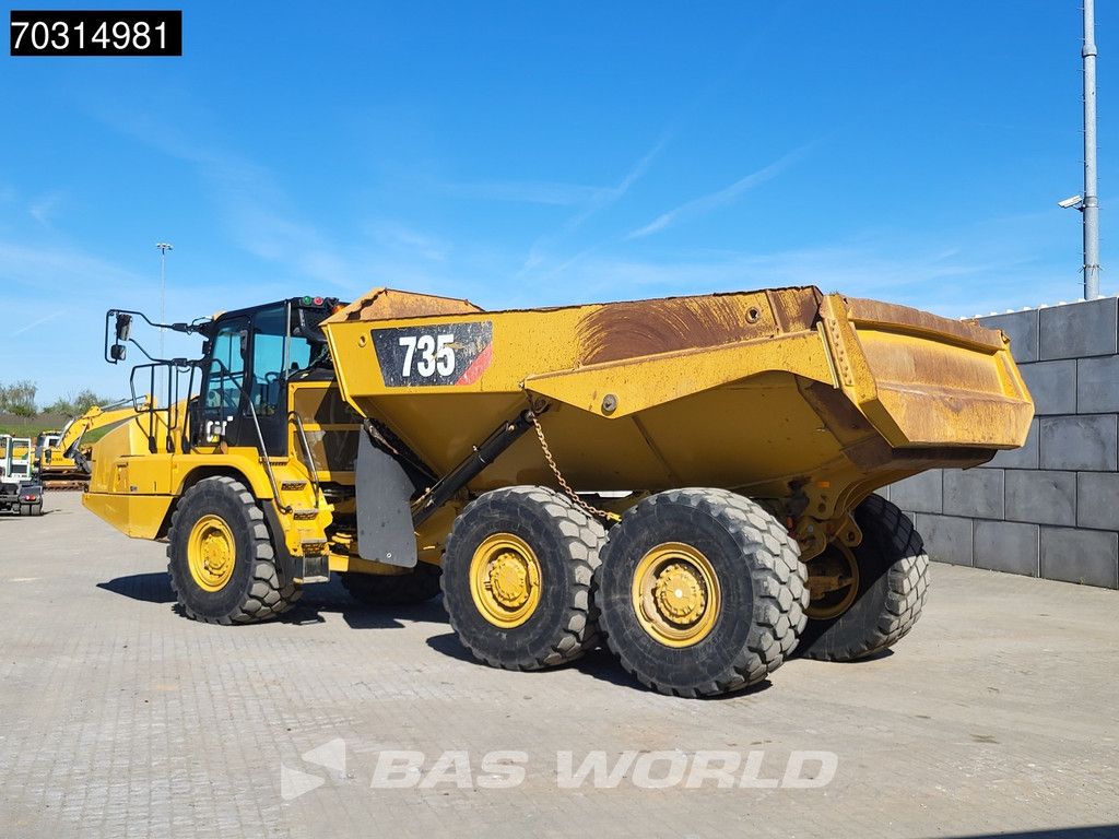 Caterpillar 735