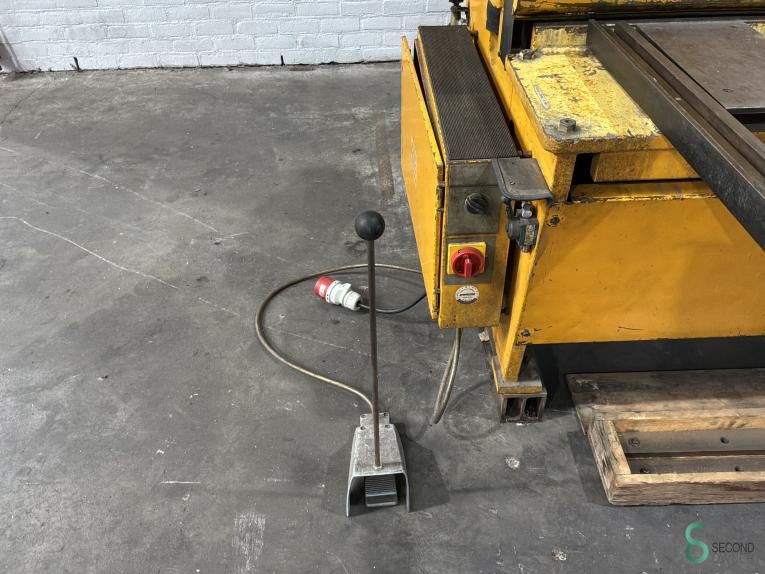 Sheet shears RAS 83.20, 2040x3mm