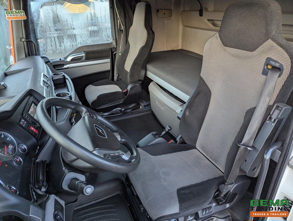 MAN TGX 26.500 6x2/4 LL Euro6 - Retarder + Recker FZ3 3-Axle Trailer - Extendable