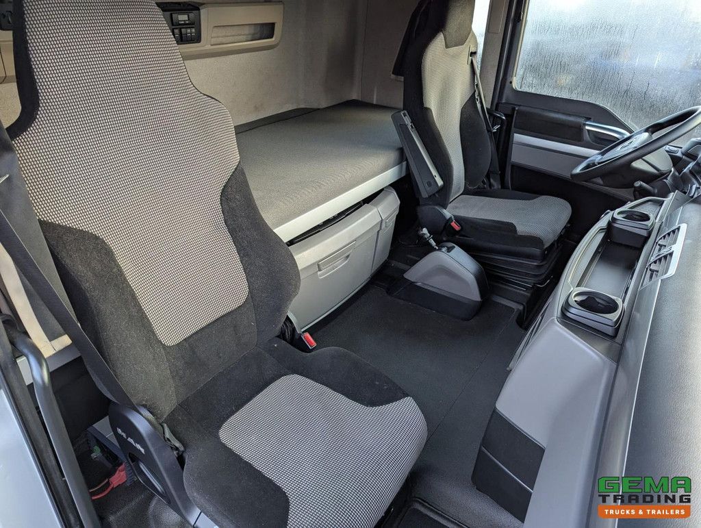 MAN TGX 26.500 6x2/4 LL Euro6 - Retarder + Recker FZ3 3-Axle Trailer - Extendable