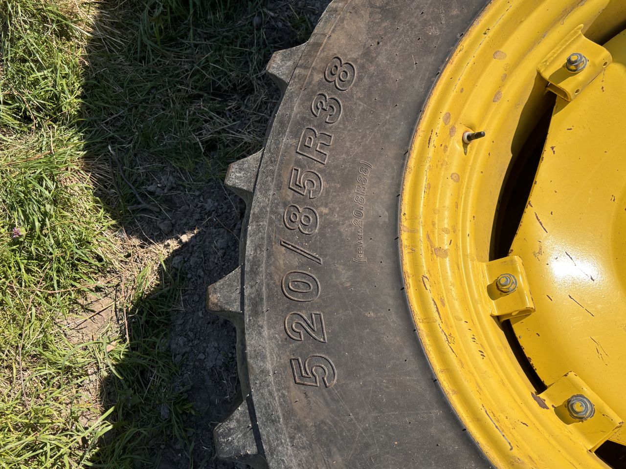 Set wielen 520/85R38 - profiel 90%