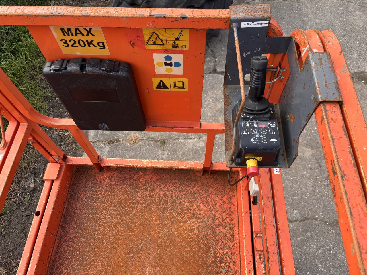 Elektrische schaarhoogwerker - werkhoogte 14,0m - 2016 - 116 uur