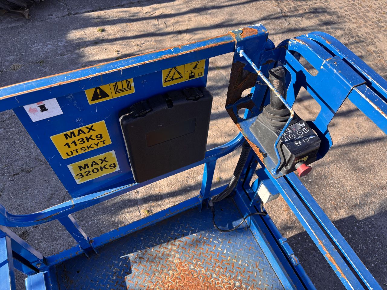 Elektrische schaarhoogwerker - werkhoogte 16,0m - 2020 - 106 uur