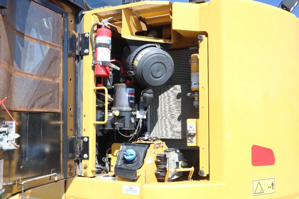 Caterpillar 325 F LCR | ROTOTILT | BUCKET