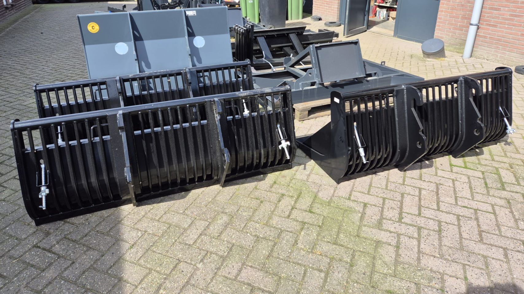 Div aanbouwdelen op voorraad! grondbak, tegelriek, puinbak