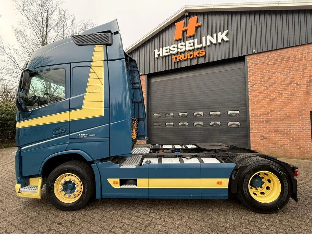 Volvo FH 460 4X2 Globetrotter XL 2x tank NL Truck VEB+ NL Truck APK/TUV 11-10-2026