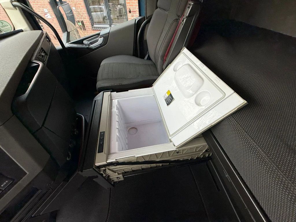 Volvo FH 460 4X2 Globetrotter XL 2x tank NL Truck VEB+ NL Truck APK/TUV 11-10-2026