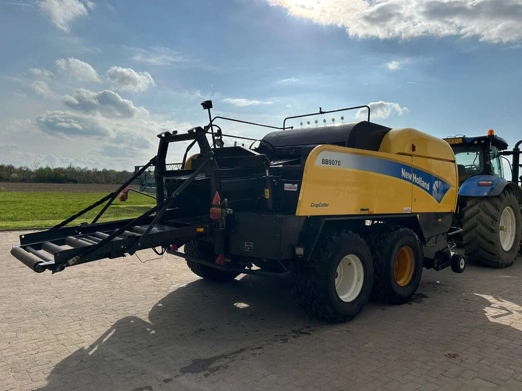 New Holland BB9070 CropCutter