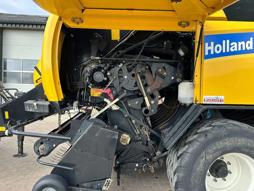 New Holland BB9070 CropCutter