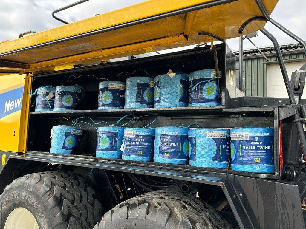 New Holland BB9070 CropCutter