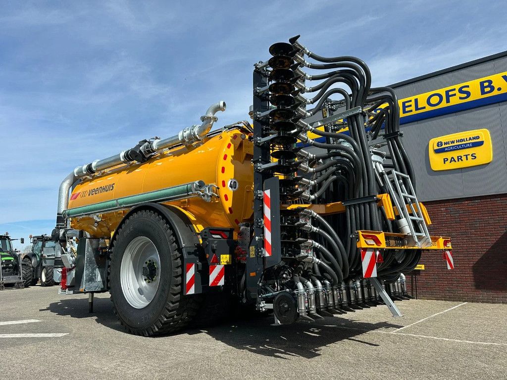 Veenhuis Premium Quad Shift 15.800 met Fullject 9m bemester