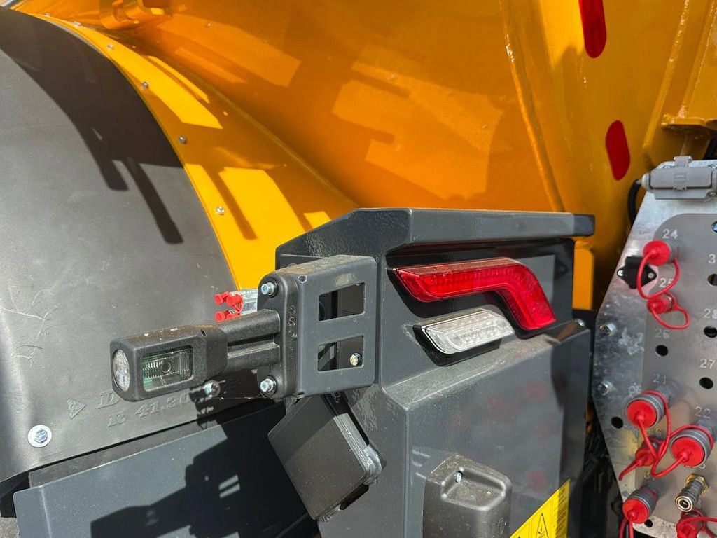 Veenhuis Premium Quad Shift 15.800 met Fullject 9m bemester