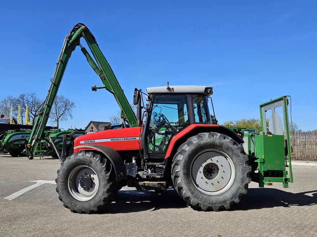 Massey Ferguson 6290 met Herder Maaiarm Dyna 6
