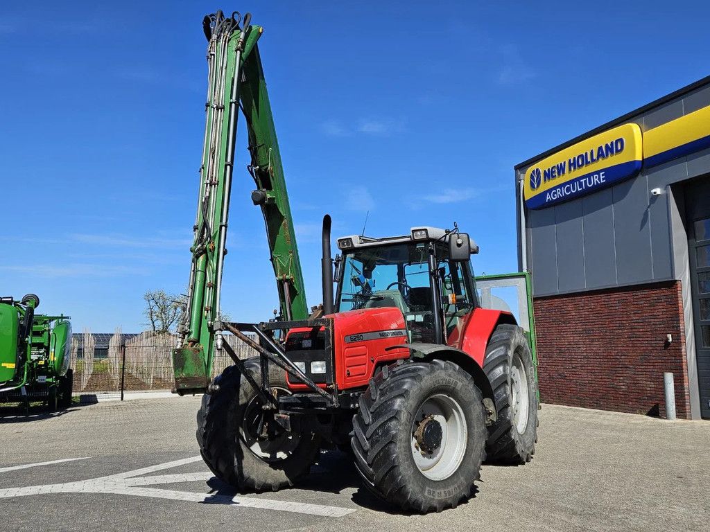 Massey Ferguson 6290 met Herder Maaiarm Dyna 6