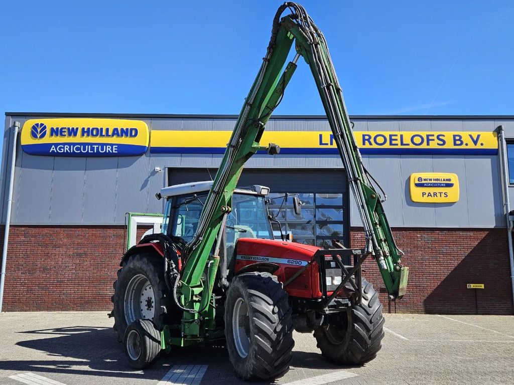 Massey Ferguson 6290 met Herder Maaiarm Dyna 6