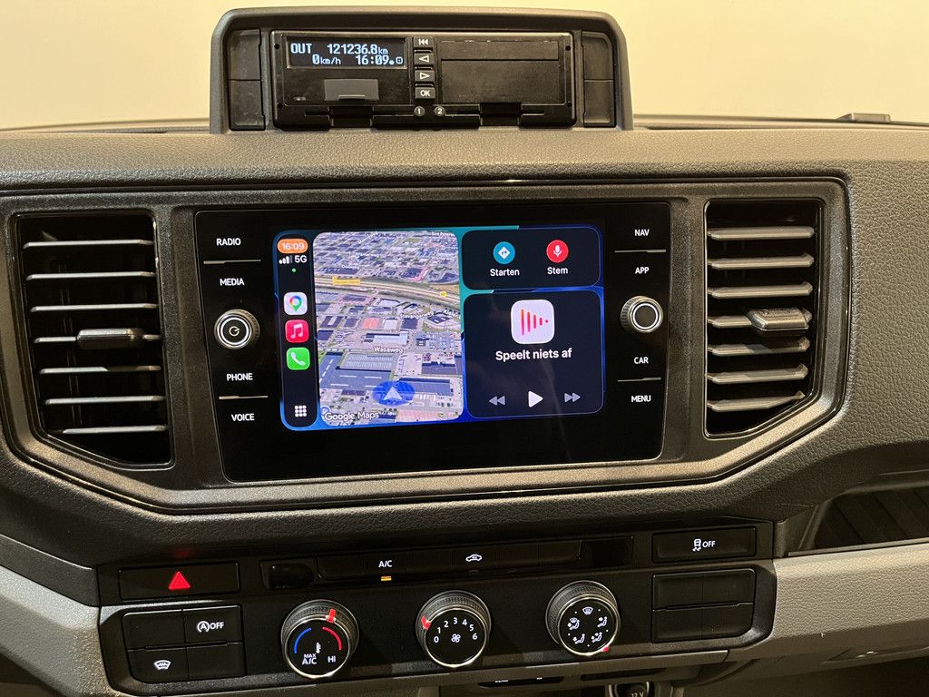 Volkswagen Crafter 35 2.0 TDI L4 DC Dubbel Cabine RWD 140 PK Open Laadbak / Euro 6 / Trekhaak 3.000 KG / Airco / Camera / CarPlay / Navigatie