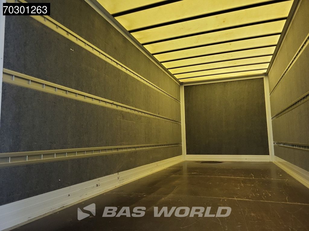 Mercedes Atego 816 4X2 8tonner Manual gearbox Cruisecontrol FCW Euro 6