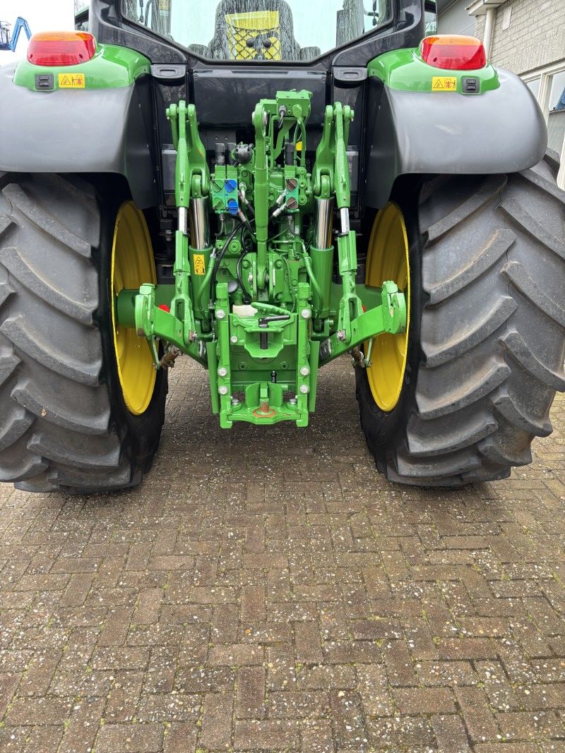 John Deere 6155M – 2022 – 3050 uur – nette jonge trekker