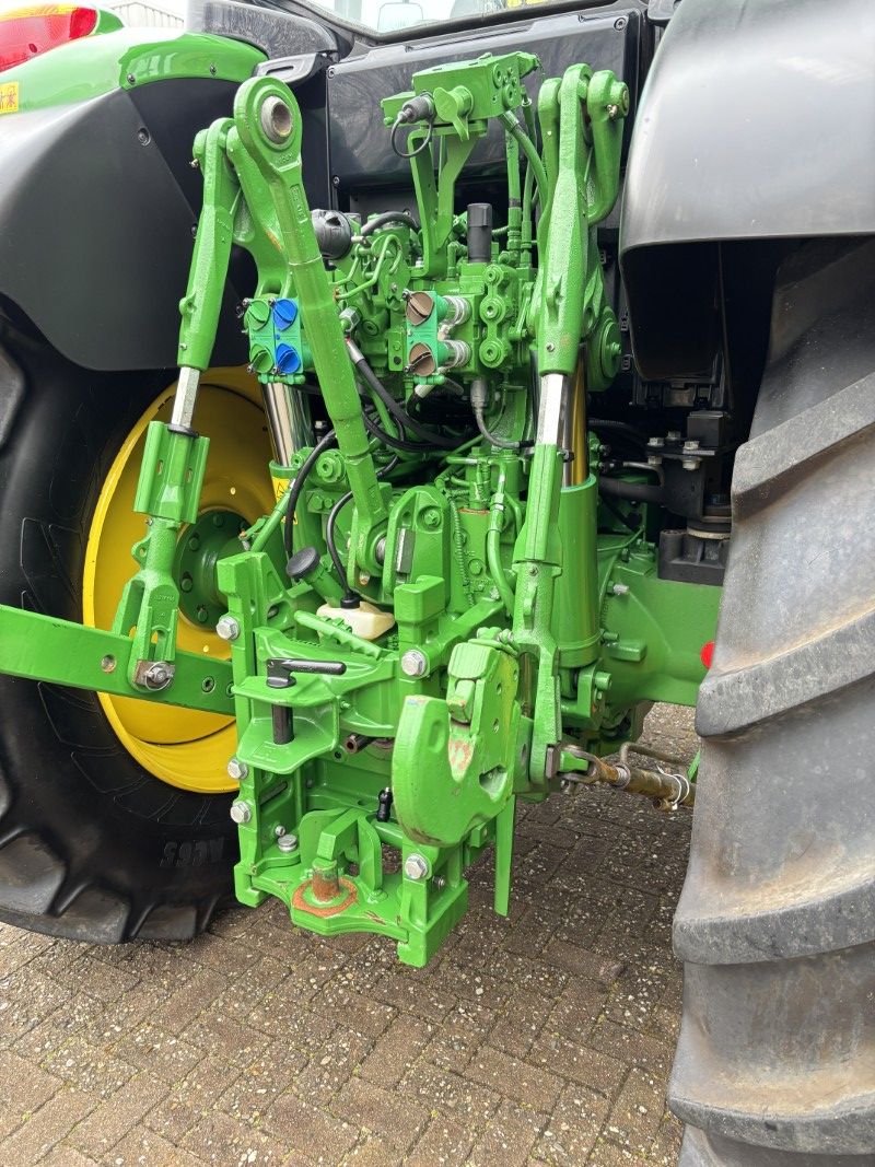 John Deere 6155M – 2022 – 3050 uur – nette jonge trekker