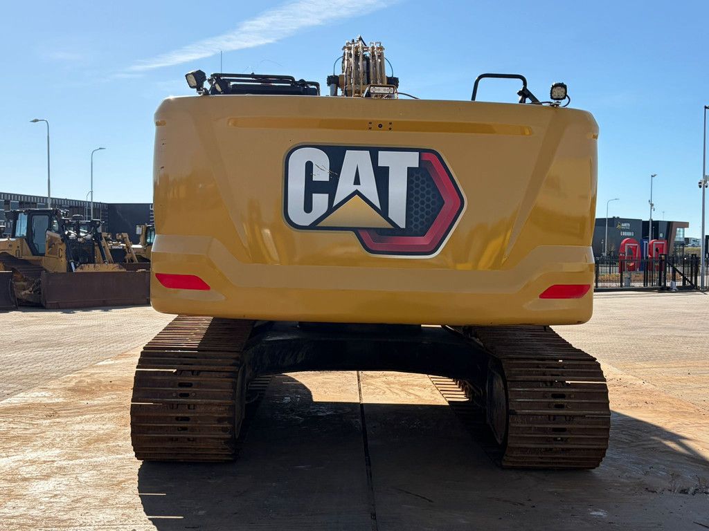 Caterpillar 330