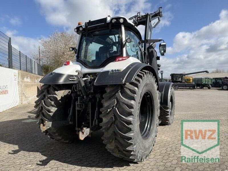 Valtra T215D