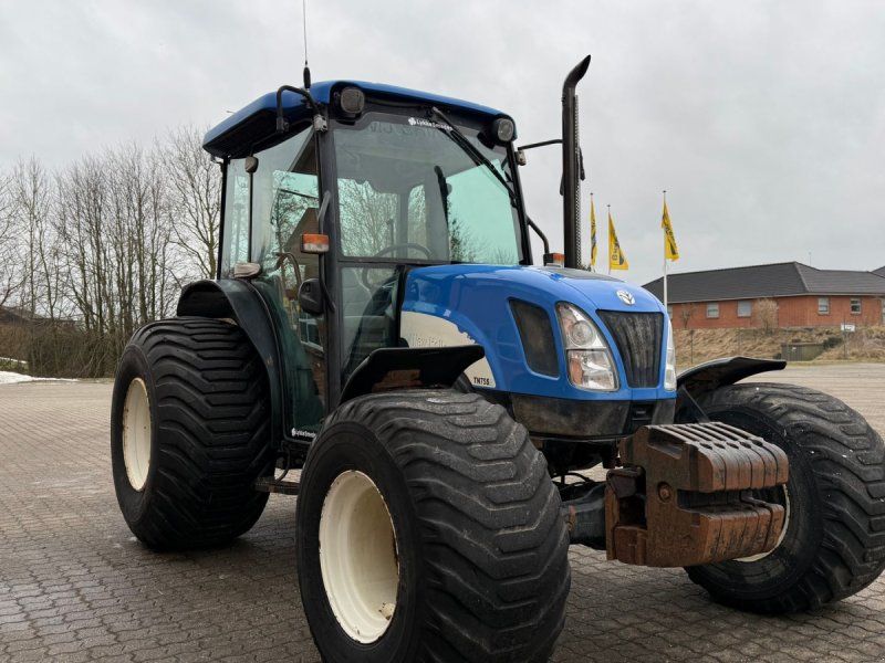 New Holland TN75SA