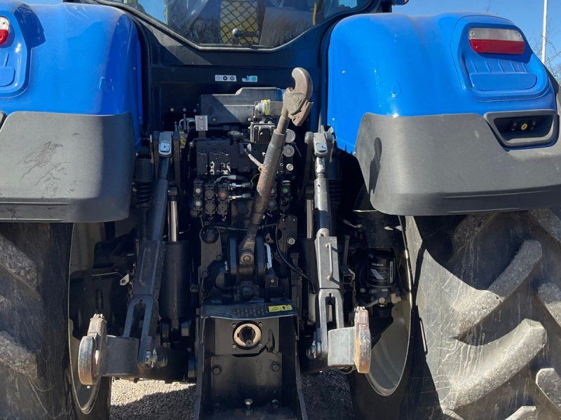 New Holland T 7.315 HD AC