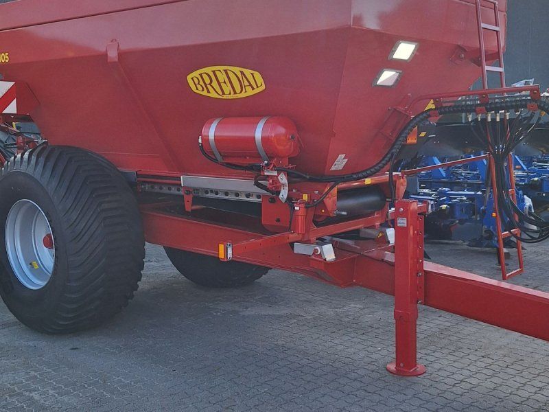 Bredal K105 sandudlægger