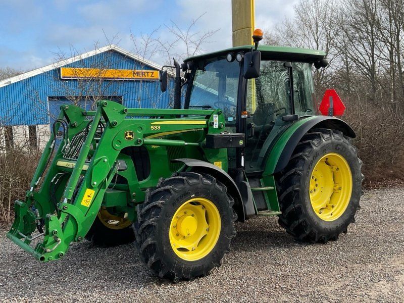 John Deere 5070M